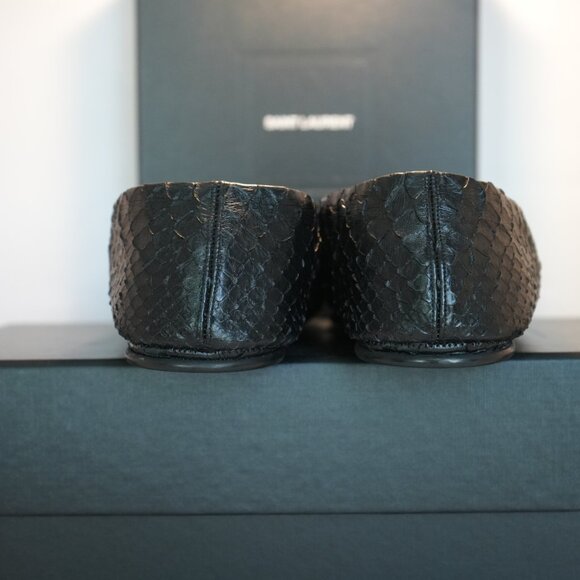 Yves SAINT LAURENT - Picture 10 of 11